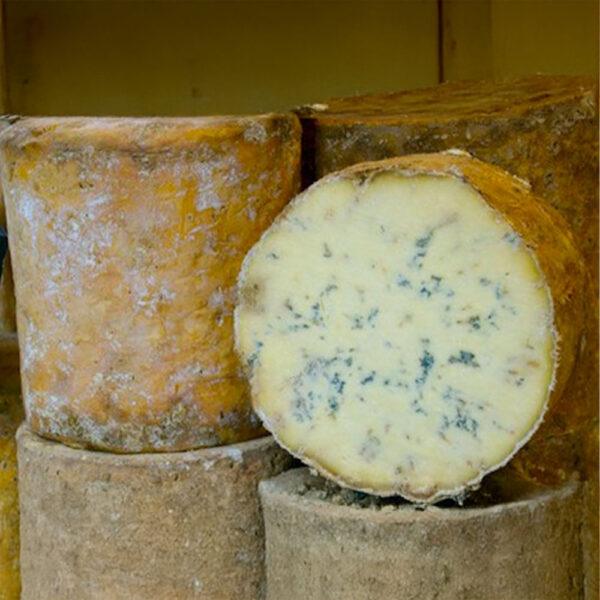 Dorset Blue Vinny Quarter - Image 2